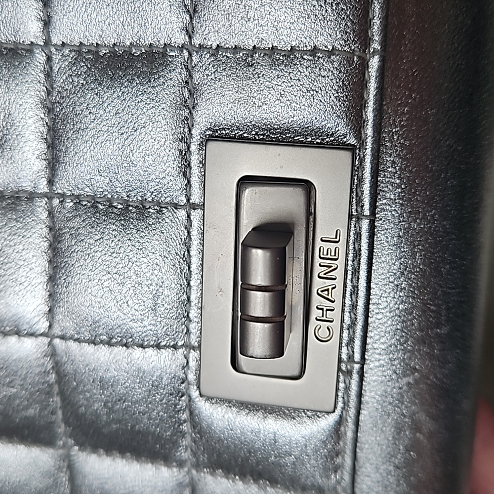 CHANEL Metallic Silver Mini Bag Chain Strap Turnlock w/Card - Picture 6 of 14